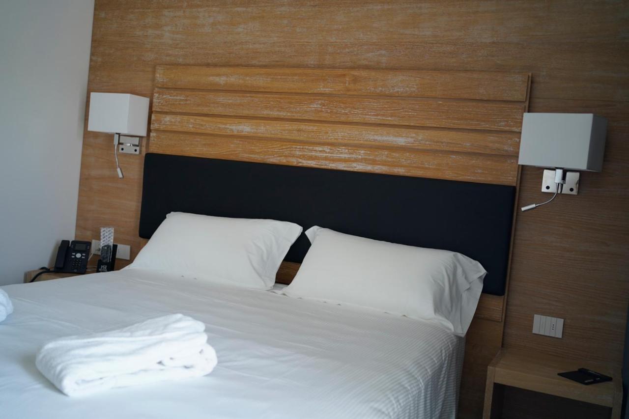 Pm Hotel كاتانزارو المظهر الخارجي الصورة