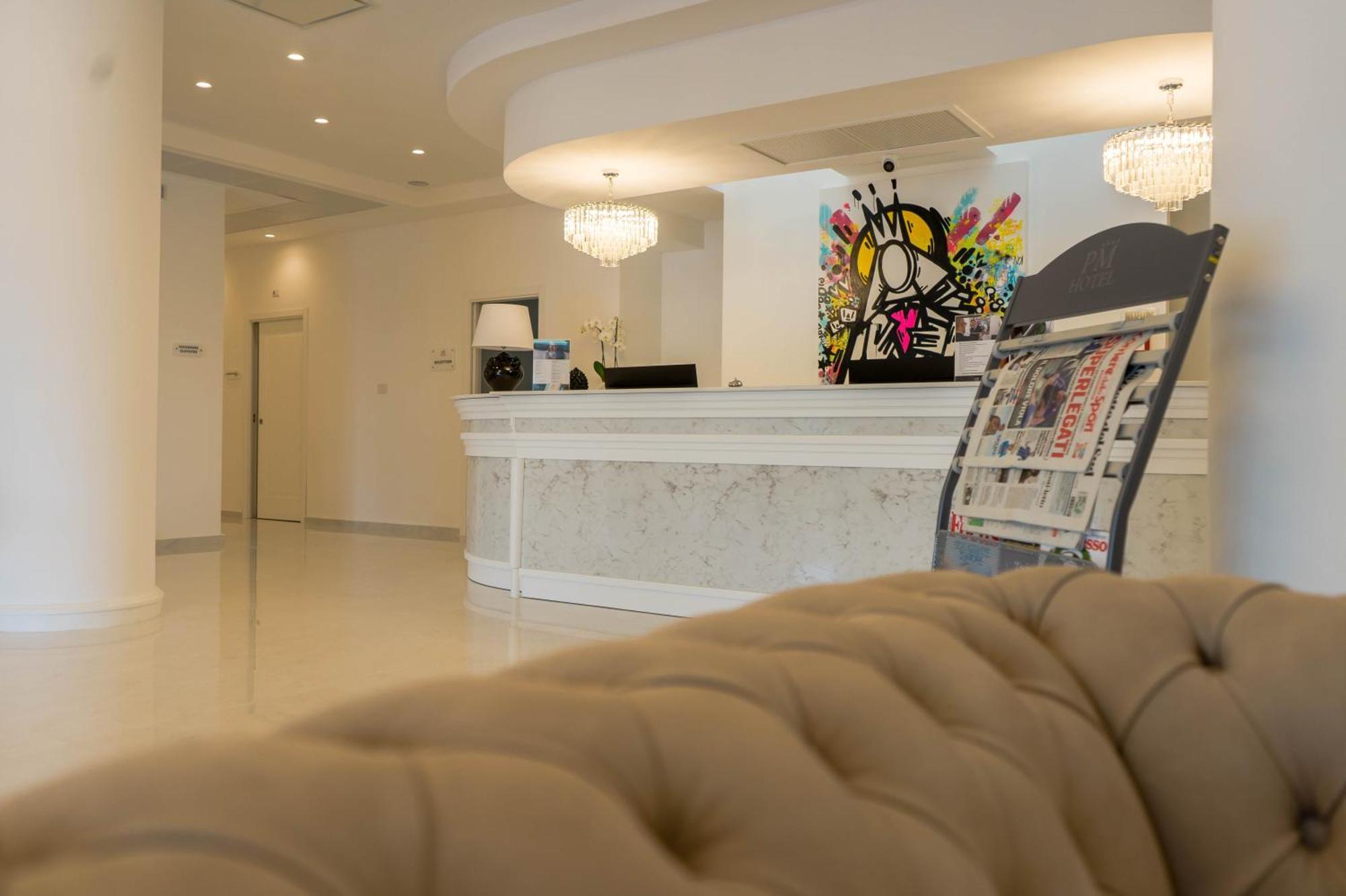 Pm Hotel كاتانزارو المظهر الخارجي الصورة